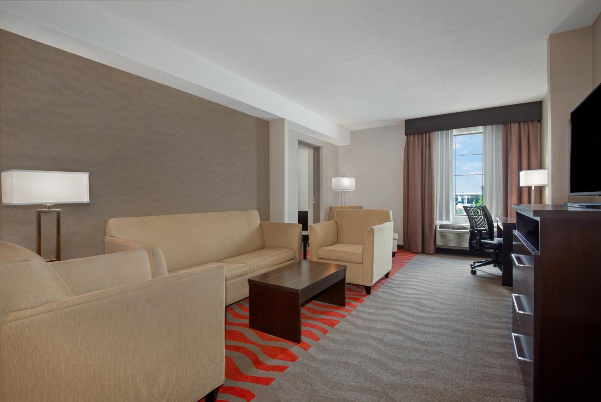 Holiday Inn Express Hotel & Suites Barrie By Ihg Exterior foto